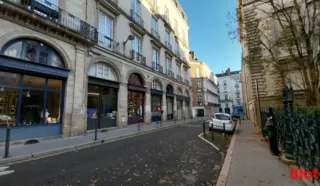  LOCAUX COMMERCIAUX 75 M² NANTES