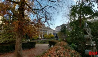  LOCAUX COMMERCIAUX 75 M² NANTES