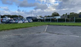  LOCAL D'ACTIVITES LANVALLAY 150 m²