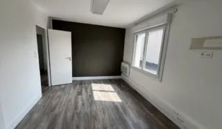  BUREAUX 295 M² BASSE GOULAINE