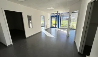  LOCAL D'ACTIVITES 500 m² GUIDEL