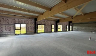  BUREAUX 153 m² LA BOUEXIERE