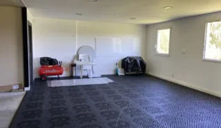  LOCAL D'ACTIVITÉ avec SHOW ROOM 335 m² MELESSE