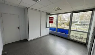  BUREAUX 56 m²  RENNES