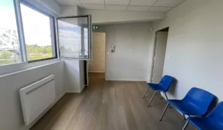  CELLULE D'ACTIVITES PACE 212 m²