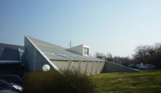  BUREAUX 1.926 m² BRUZ