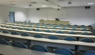  BUREAUX 1.926 m² BRUZ