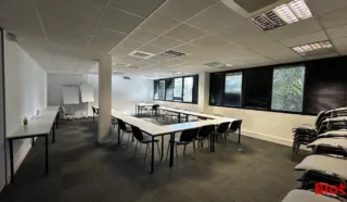  BUREAUX 381 m² RENNES