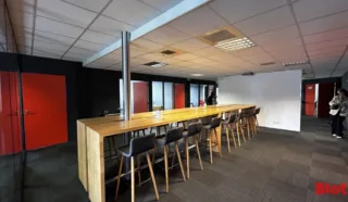  BUREAUX 381 m² RENNES