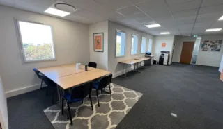  BUREAUX 239 M² NANTES