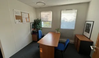  BUREAUX 239 M² NANTES