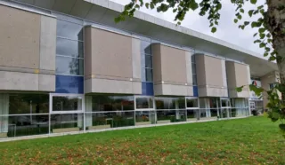  BUREAUX 1.926 m² BRUZ