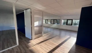  BUREAUX 180 m² NANTES