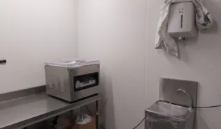  LOCAUX COMMERCIAUX 100 m² QUIMPER