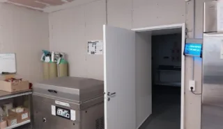  LOCAUX COMMERCIAUX 100 m² QUIMPER