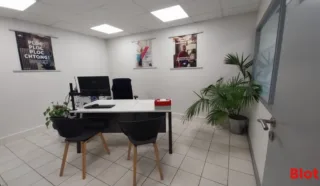  BUREAUX LOCAUX COMMERCIAUX 124 M² NANTES