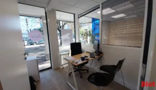  BUREAUX LOCAUX COMMERCIAUX 124 M² NANTES