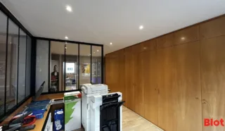  BUREAUX 273 m² RENNES