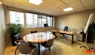  BUREAUX 273 m² RENNES