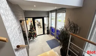  BUREAUX 273 m² RENNES