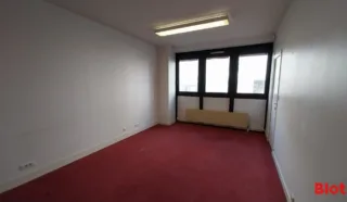  BUREAUX 126 M² NANTES