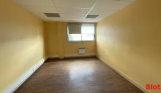  LOCAUX D'ACTIVITÉS 951 M² LA BAULE ESCOUBLAC