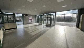  LOCAL D'ACTIVITES 1450 m² PONTIVY LE SOURN