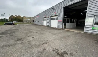 LOCAL D'ACTIVITES DOMLOUP 818 m²