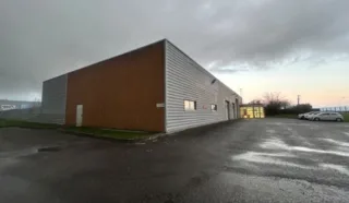  LOCAL D'ACTIVITES DOMLOUP 818 m²