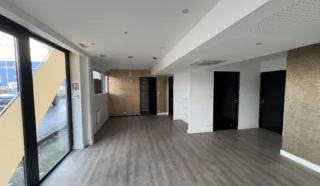  LOCAUX D'ACTIVITES 260 m² -BREST