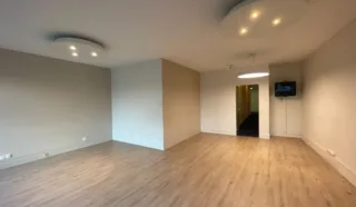  CELLULE COMMERCIALE 154 m² ST BRIEUC