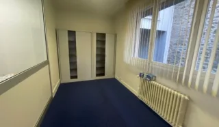  CELLULE COMMERCIALE 154 m² ST BRIEUC