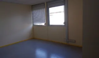  BUREAUX 296 m² QUIMPER