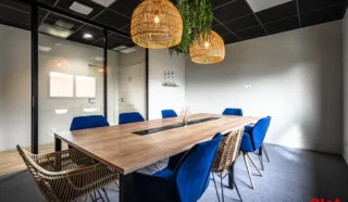  BUREAUX 193 m² CAUDAN