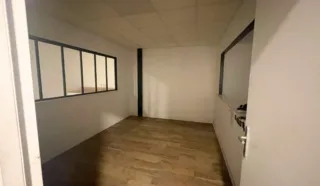  BATIMENT INDÉPENDANT 370 m² PLOUFRAGAN