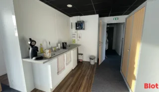  BUREAUX 85 M² PORNIC