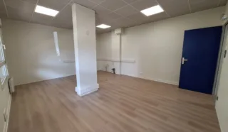  BUREAUX LOCAUX COMMERCIAUX 116 M² NANTES