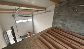  LOCAUX DE STOCKAGE 45 M² VIGNEUX DE BRETAGNE