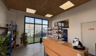  LOCAUX D'ACTIVITÉS 361 M² SAINT HERBLAIN