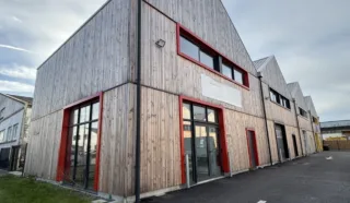  LOCAUX D'ACTIVITÉS 361 M² SAINT HERBLAIN