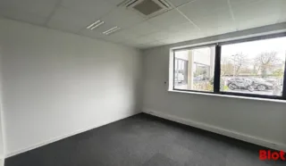  BUREAUX 334 m² SAINT-GREGOIRE