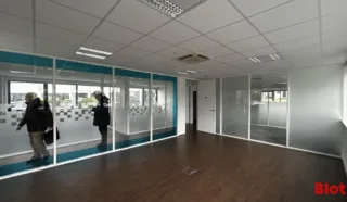  BUREAUX 334 m² SAINT-GREGOIRE