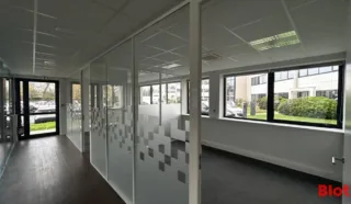  BUREAUX 334 m² SAINT-GREGOIRE