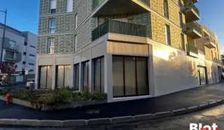  – LOCAL COMMERCIAL – EMPLACEMENT PREMIUM – RENNES