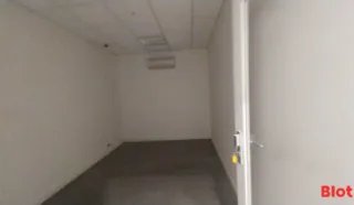  BUREAUX LOCAUX COMMERCIAUX 205 M² NANTES