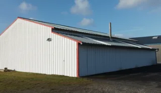  LOCAUX D'ACTIVITÉS 250 M² BESNE