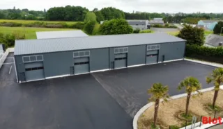  LOCAL D'ACTIVITES 225 M² QUESSOY