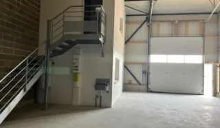  LOCAL D'ACTIVITES 225 M² QUESSOY