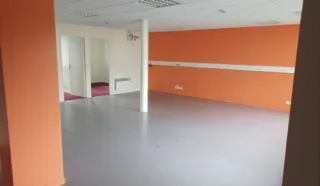  BUREAUX 110 M² PLOUFRAGAN