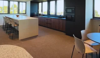  POSTES DE TRAVAIL 22 m² COEUR DE ST BRIEUC